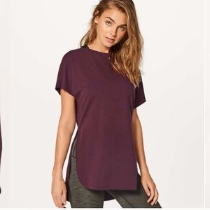 lululemon Side Story Tunic Tee in Garnet